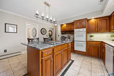 886 Maribou Court, Cheshire, CT 06410 - Photo 5