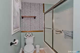 25A Queen St, Enfield, CT 06082 - Photo 25