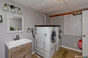 25A Queen St, Enfield, CT 06082 - Photo 33