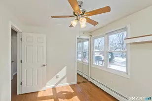 25A Queen St, Enfield, CT 06082 - Photo 17