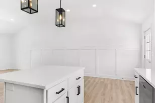 1974 Kings Hwy, Fairfield, CT 06824 - Photo 9