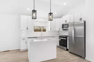 1974 Kings Hwy, Fairfield, CT 06824 - Photo 7