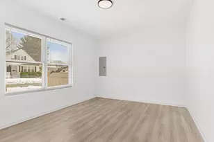 1974 Kings Hwy, Fairfield, CT 06824 - Photo 27