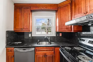 167 Hollow Tree Ridge Rd, Darien, CT 06820 - Photo 9