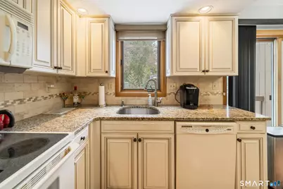 29 Moss Avenue #23, Seymour, CT 06483 - Photo 5