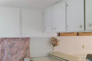 21 Hillpond Dr, Mansfield, CT 06268 - Photo 5