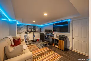 206 Sterling St, Fairfield, CT 06825 - Photo 13