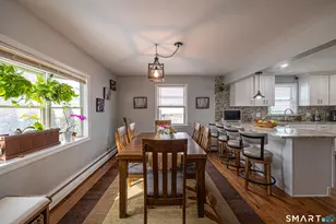 206 Sterling St, Fairfield, CT 06825 - Photo 3