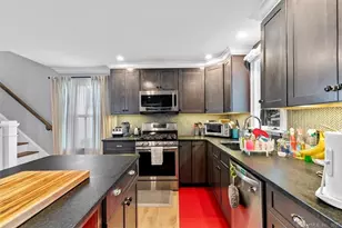 74 Sea St, New Haven, CT 06519 - Photo 9