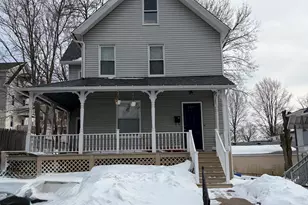 15 Lincoln Pl, Bristol, CT 06010 - Photo 1