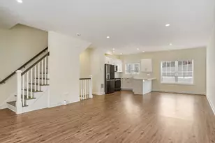 6 Beacon Square, Fairfield, CT 06825 - Photo 5