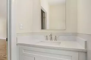 6 Beacon Square, Fairfield, CT 06825 - Photo 19