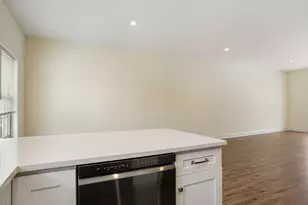 6 Beacon Square, Fairfield, CT 06825 - Photo 11