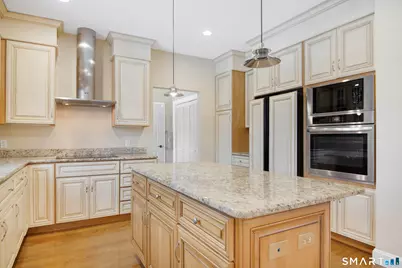 446 Main Street #9, Old Saybrook, CT 06475 - Photo 17