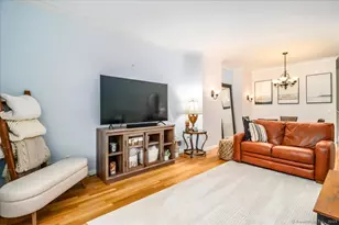 37 Faith Ln, Danbury, CT 06810 - Photo 5