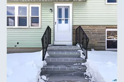 42 Roseleah Drive, Waterford, CT 06385 - Photo 5