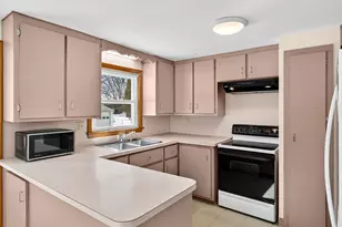 42 Roseleah Dr, Waterford, CT 06385 - Photo 31