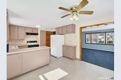 42 Roseleah Drive, Waterford, CT 06385 - Photo 11