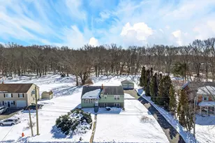 42 Roseleah Dr, Waterford, CT 06385 - Photo 37