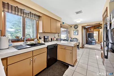 11 Mara Trail, South Windsor, CT 06074 - Photo 13