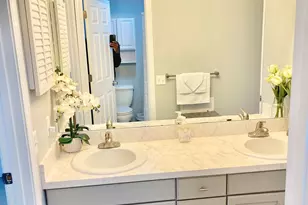 2390 State St, Hamden, CT 06517 - Photo 11