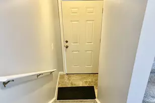 2390 State St, Hamden, CT 06517 - Photo 15