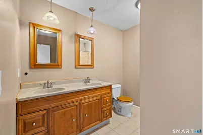 5 Deer Run #5, Bethel, CT 06801 - Photo 13