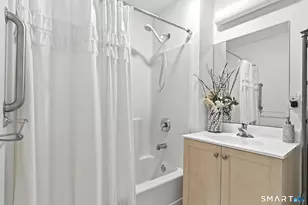 400 Bank St, New London, CT 06320 - Photo 19