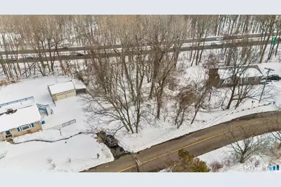 928 Wintergreen Avenue, Hamden, CT 06514 - Photo 5