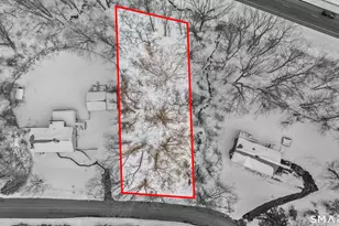 928 Wintergreen Ave, Hamden, CT 06514 - Photo 1