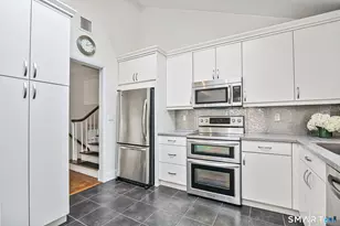 6 Field Crest Rd, New Canaan, CT 06840 - Photo 9