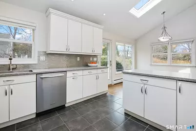 6 Field Crest Road, New Canaan, CT 06840 - Photo 7