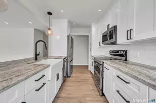 103 Heritage Vlg, Southbury, CT 06488 - Photo 5