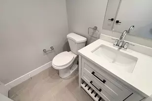 103 Heritage Vlg, Southbury, CT 06488 - Photo 7