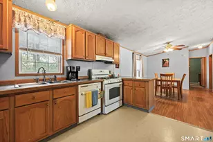 7 Circle Dr, Windham, CT 06256 - Photo 15