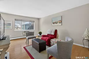 334 Foxwood Ln, Milford, CT 06461 - Photo 3