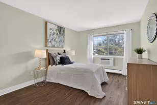 334 Foxwood Ln, Milford, CT 06461 - Photo 11