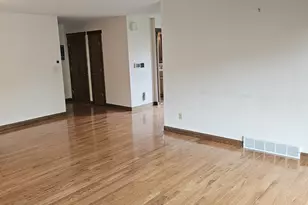 87 Creek Ln, Stratford, CT 06614 - Photo 11