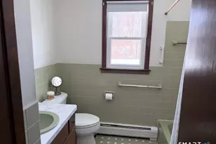 190 Light St, Stratford, CT 06614 - Photo 17