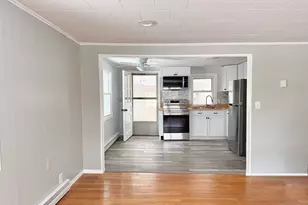 37 Russell St, Griswold, CT 06351 - Photo 5