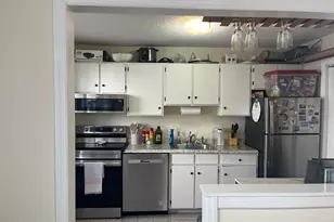 1283 Hope St, Stamford, CT 06907 - Photo 5