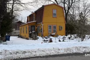 5 Charles St, Windham, CT 06226 - Photo 3