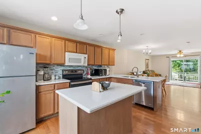 35 Harbor View Lane #35, Norwich, CT 06360 - Photo 15