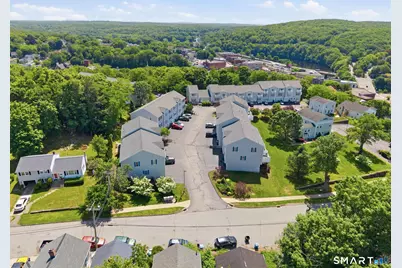 35 Harbor View Lane #35, Norwich, CT 06360 - Photo 3