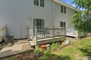35 Harbor View Ln, Norwich, CT 06360 - Photo 35