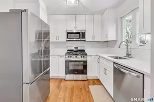 25 Hamden Hills Dr, Hamden, CT 06518 - Photo 11