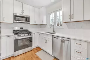 25 Hamden Hills Dr, Hamden, CT 06518 - Photo 9