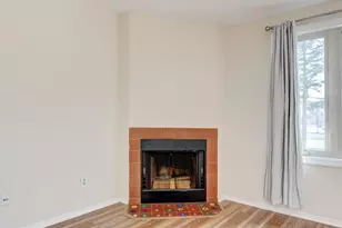 17 Little Oak Ln, Rocky Hill, CT 06067 - Photo 9