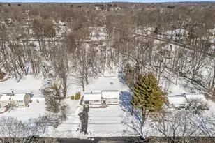 317 Narrow Ln, Orange, CT 06477 - Photo 3