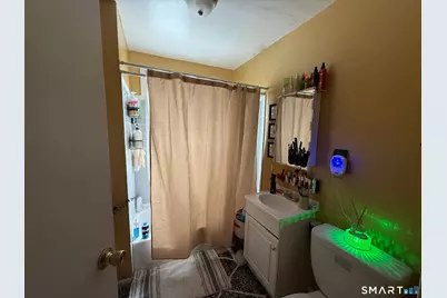 381 Ellis Street #1, New Britain, CT 06051 - Photo 9